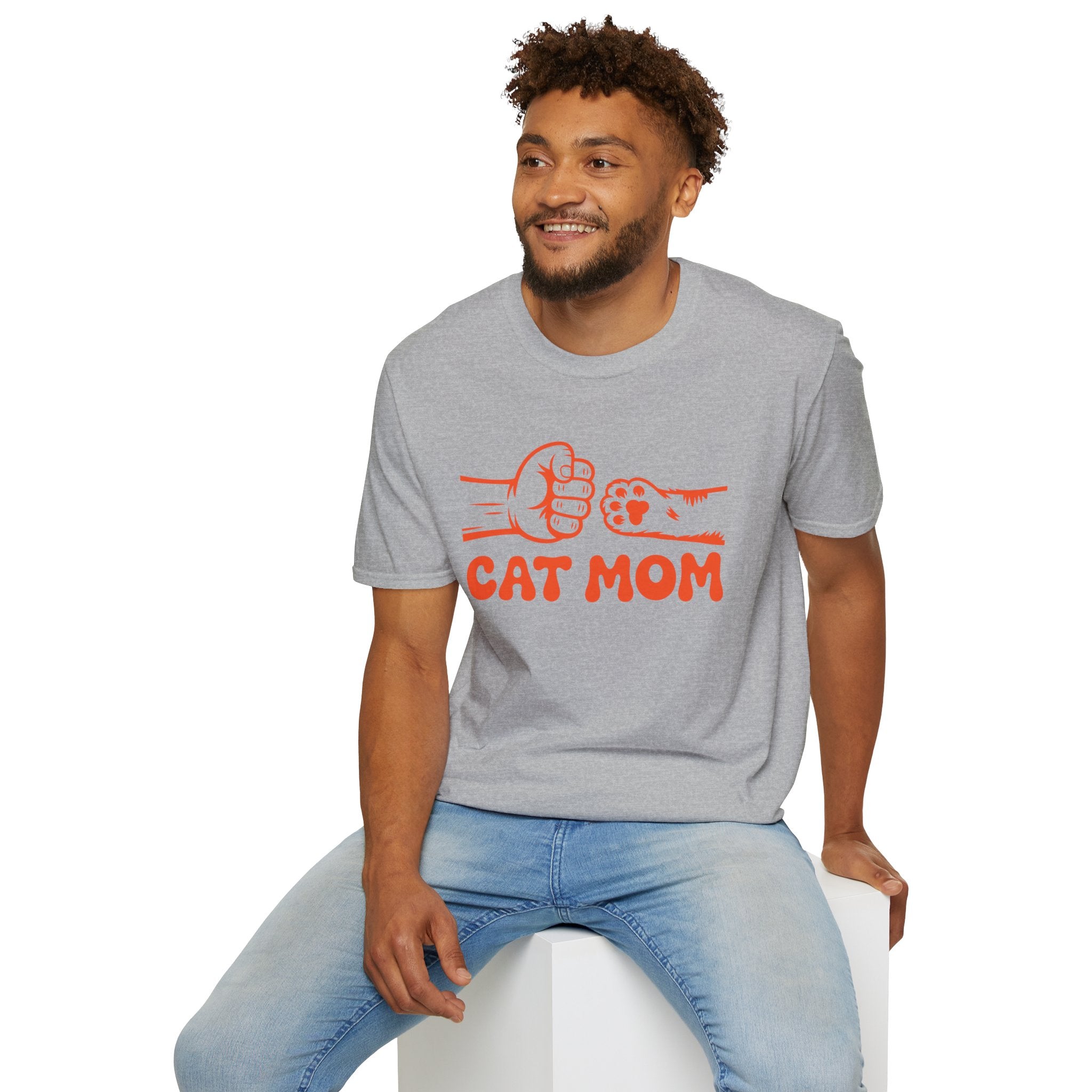 Cat Mom – Fist Bump Love