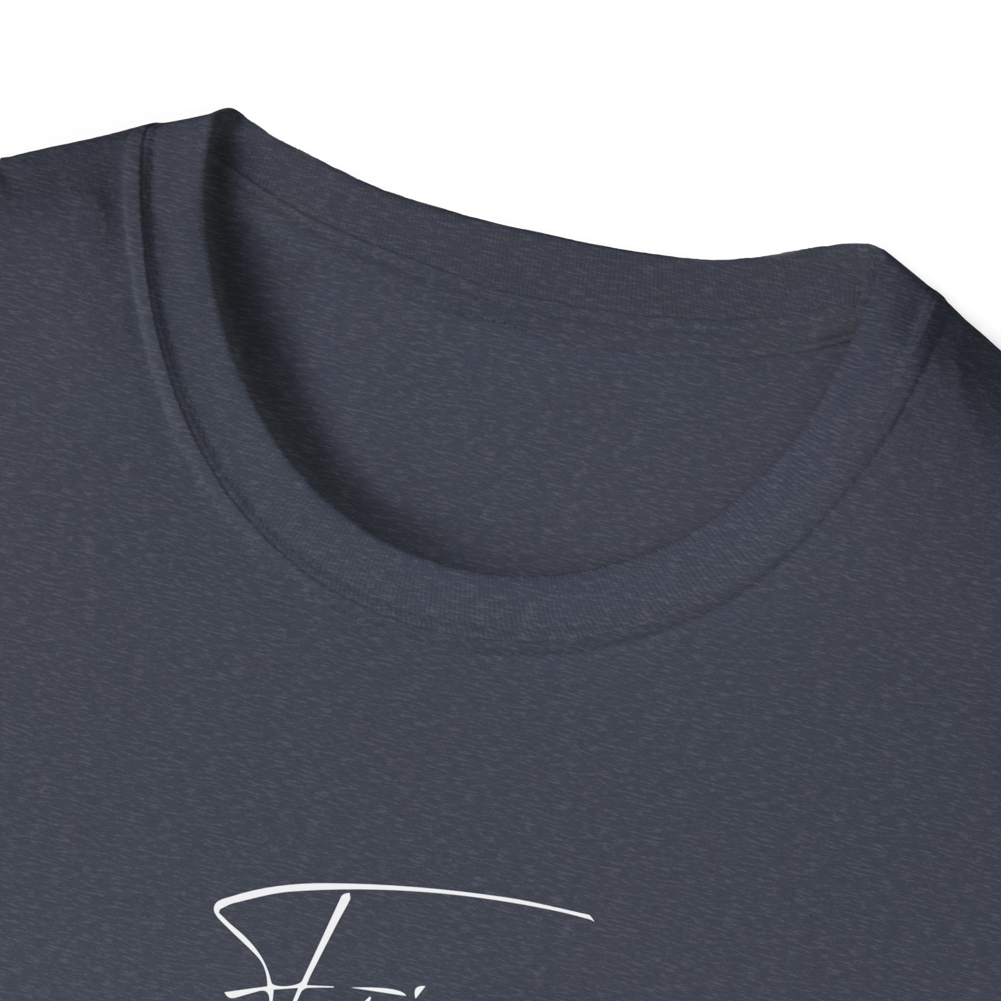 HECHO PARA ADORAR: Worship Boldly Tee"