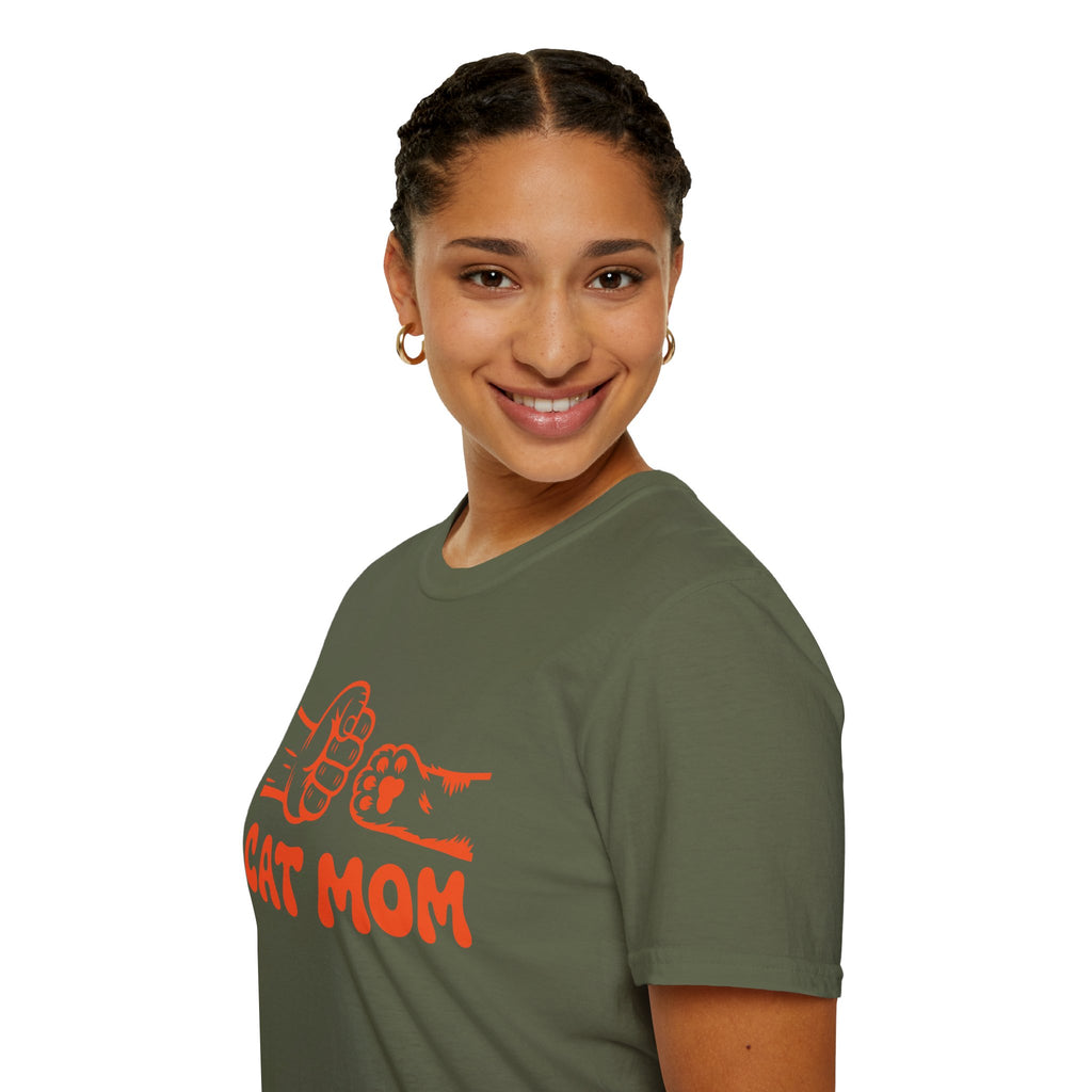 Cat Mom – Fist Bump Love