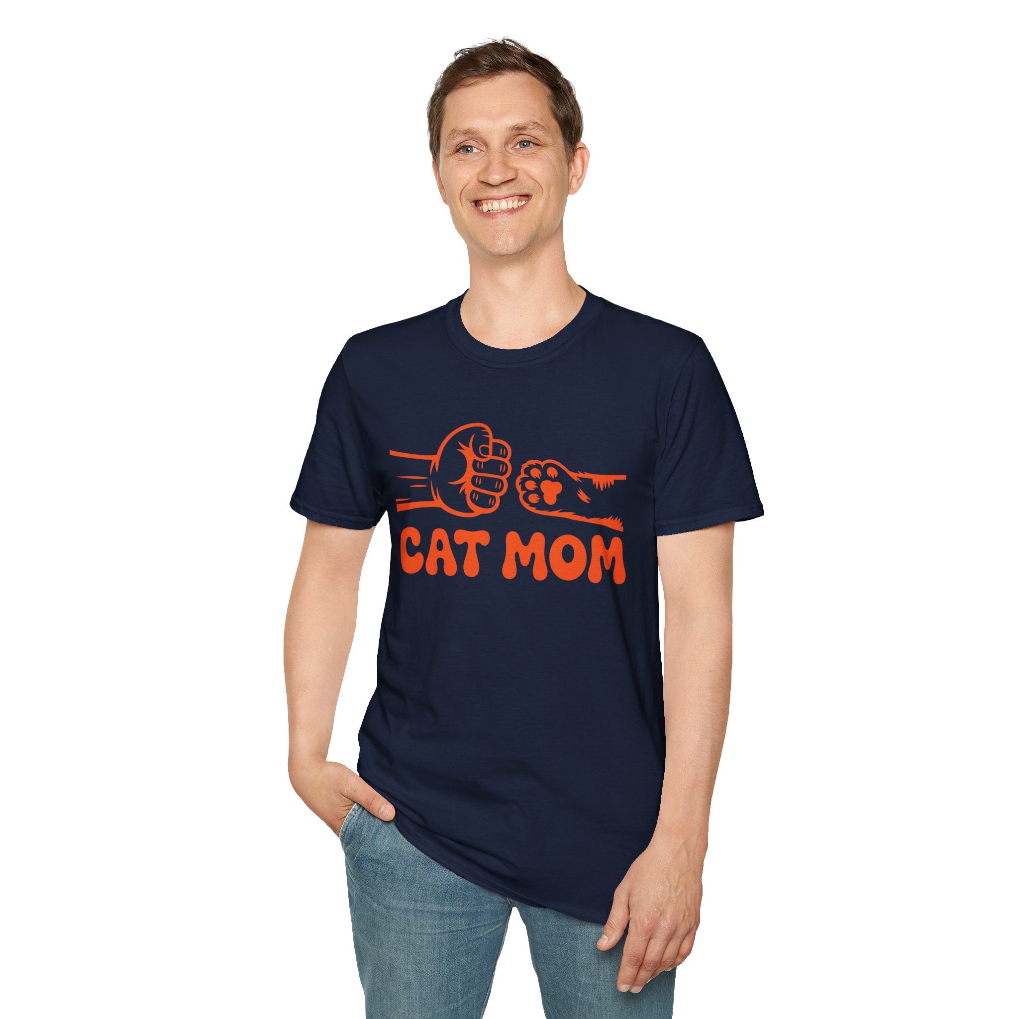 Cat Mom – Fist Bump Love